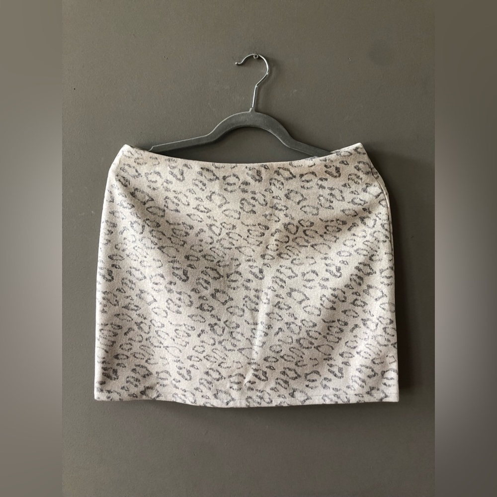 Soft Mini Leopard Subtle Skirt women’s large